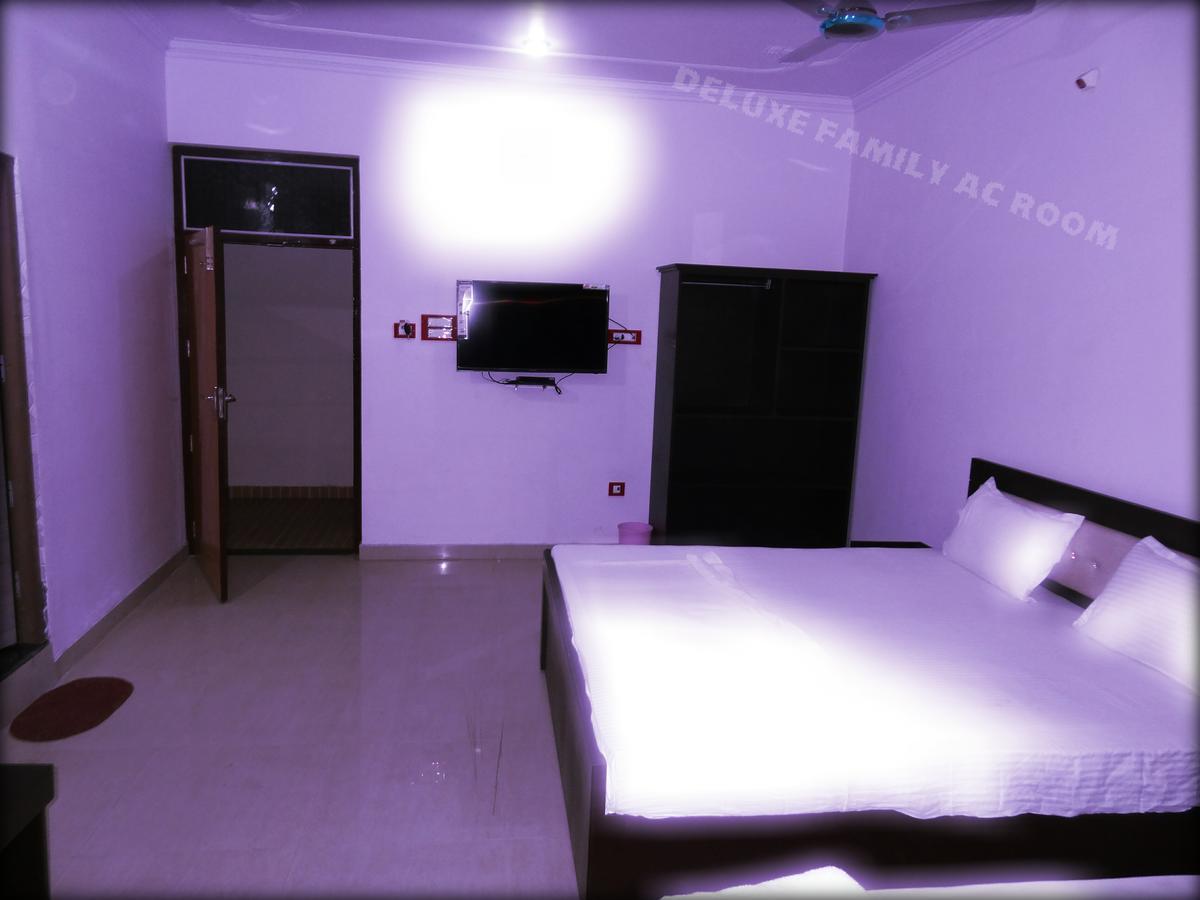 The Royal Hotel Chhatarpur Luaran gambar