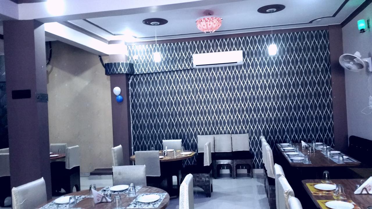 The Royal Hotel Chhatarpur Luaran gambar