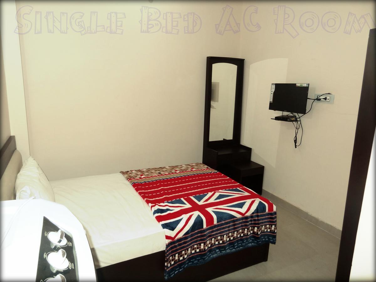 The Royal Hotel Chhatarpur Luaran gambar