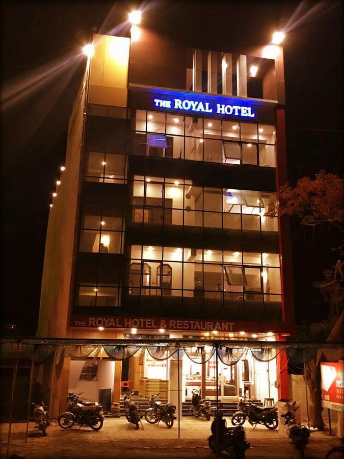 The Royal Hotel Chhatarpur Luaran gambar