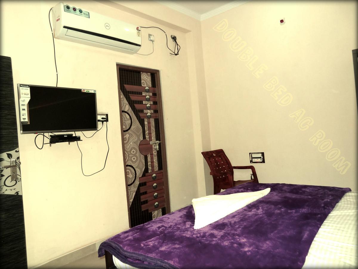 The Royal Hotel Chhatarpur Luaran gambar